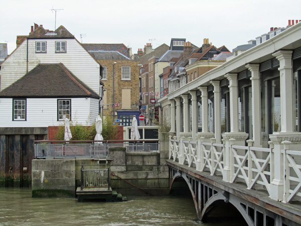 Gravesend Town Pier